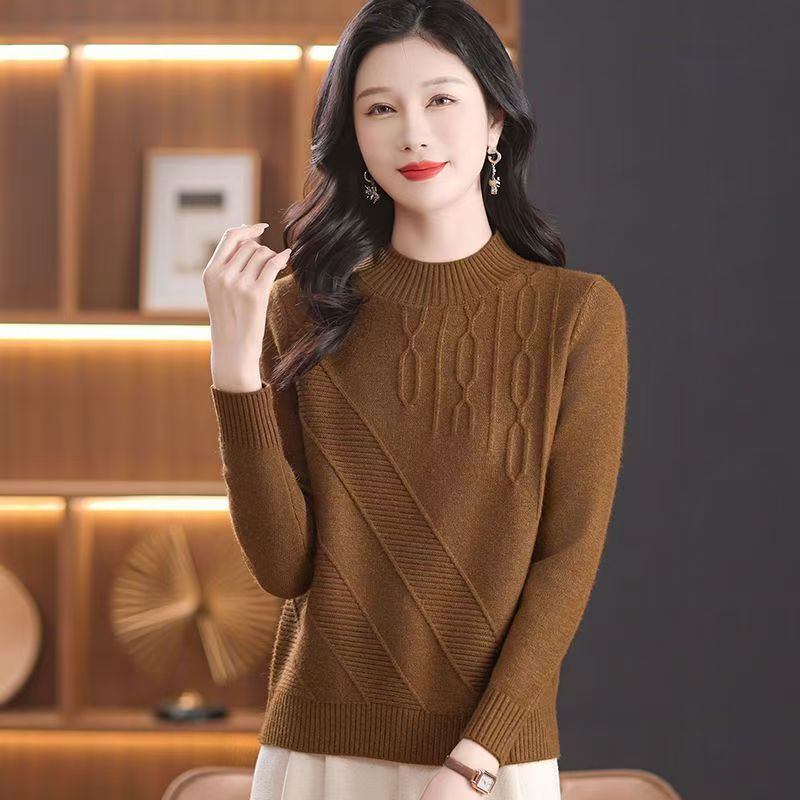 Autumn and Winter Women's High Collar Sweater Knitted Top Fashionable Style Loose Knitted Sweater