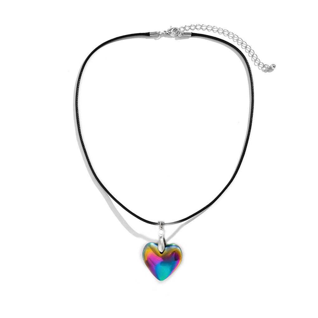 

Women Heart Pendant Necklace Wax Thread Chains Clavicle Simple Neck Decor Decorations Ladies Jewelry for Party Jewelries