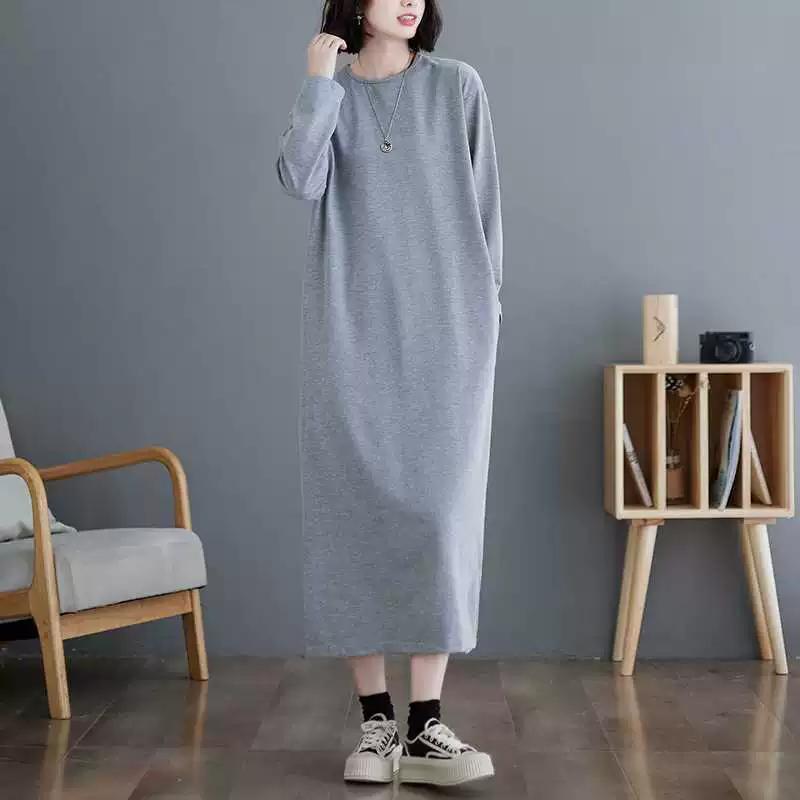 

Стильное свободное утягивающее платье с круглым вырезом M светло-серый