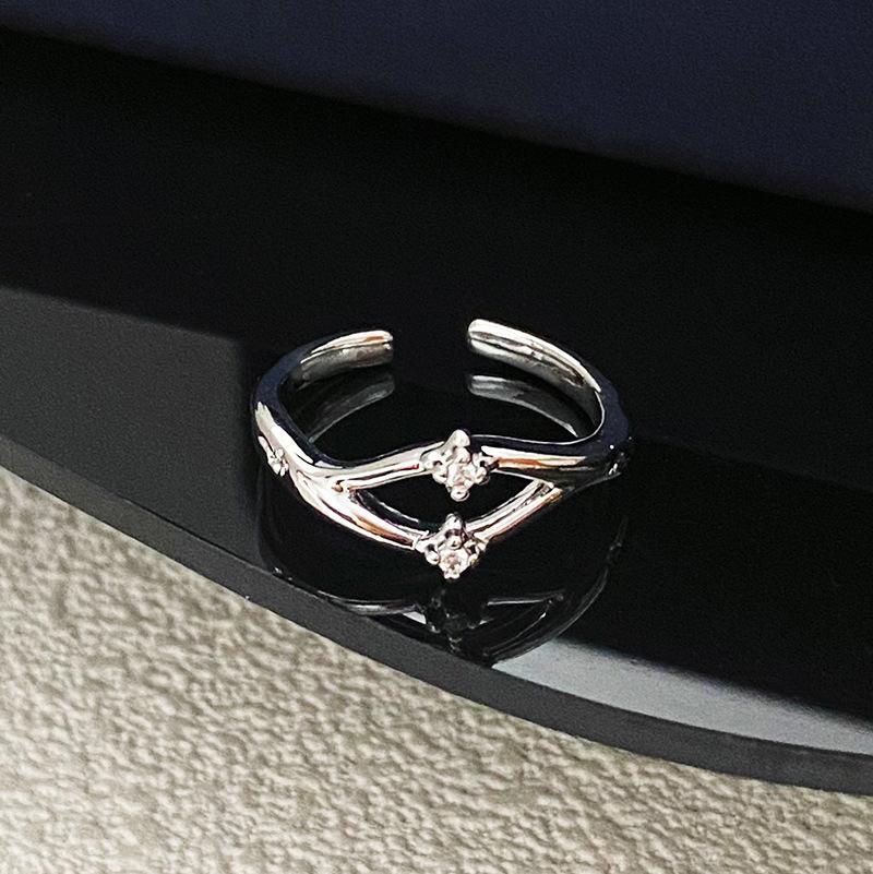 Delicate Zircon Flower Opening Ring, Women S Simple Niche High-End Sense, Unique Fashion Personality Stacking Ring Adjustable opening