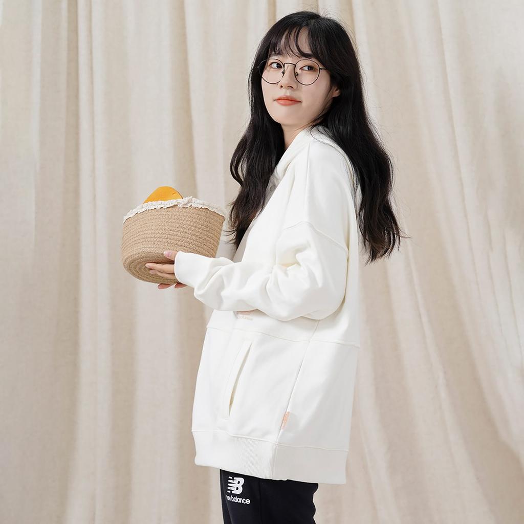 New Balance Sweatshirt Fall Winter Women's White AWT23322-CIC