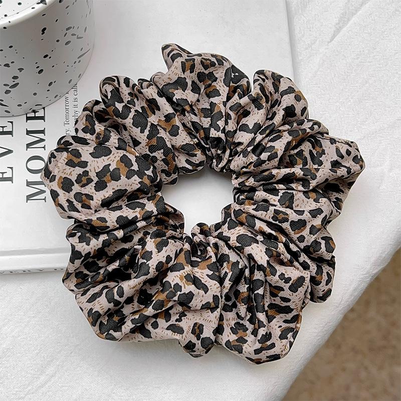 Premium Leopard Print High Elasticity Scrunchie Fashionable Cool Girl Hair Tie Headband Accessory