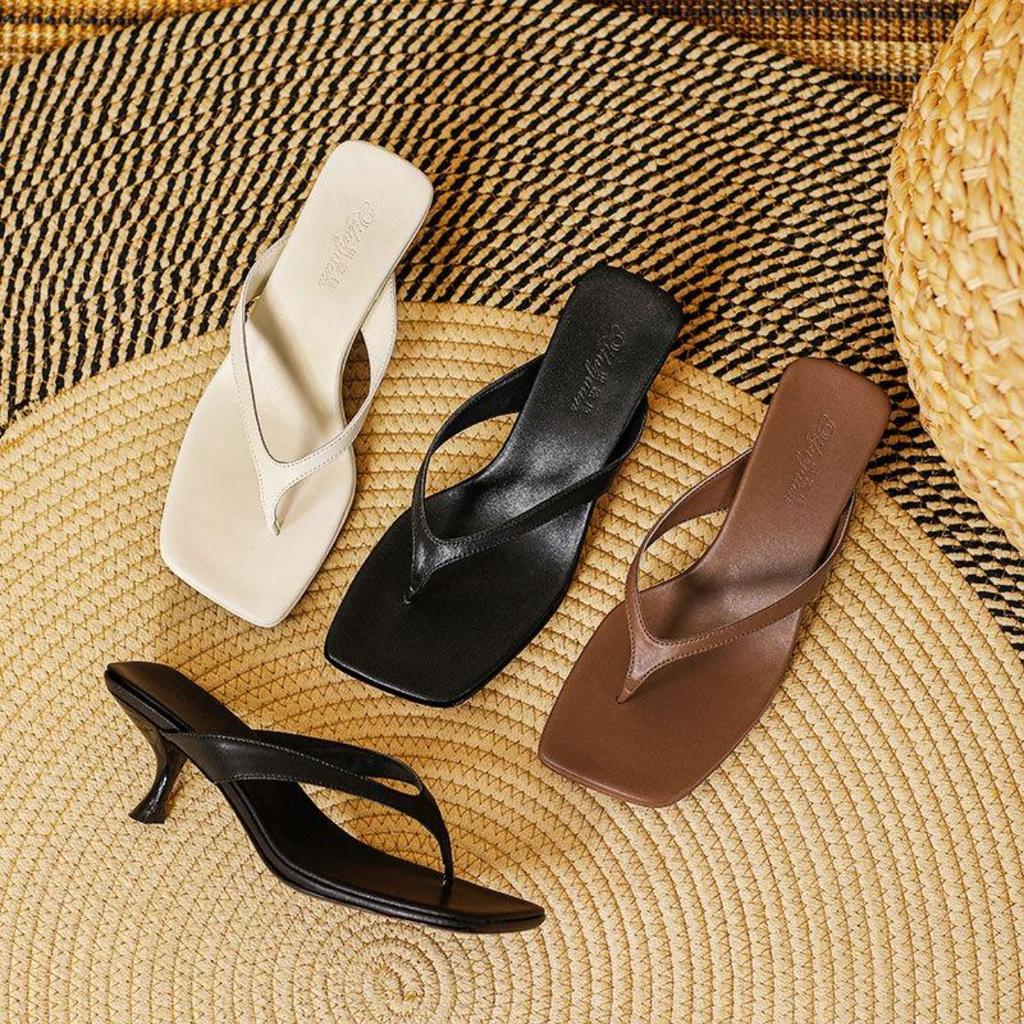 2026 Sommer Neu Französischer Quadratischer Kopf Echtes Leder Kitten Heel Klemmsandalen Hoher Absatz Flip Flops Damen Mode Outerwear