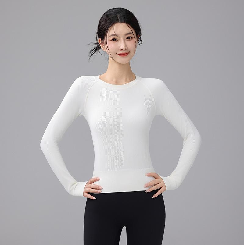 Thickened Seamless Women's Long Sleeve Yoga Top - Slimming, Breathable Round Neck for Autumn & Winter.