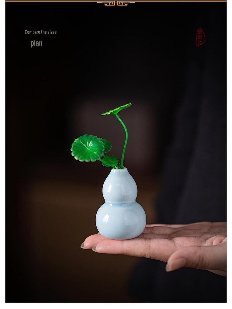 Creative Mini Ceramic Desktop Vase: Small Flower and Green Plant Hydroponic Bonsai Ornament for Indoor Decoration