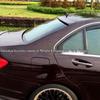 Nicht-invasive Montage eines Dachspoilers für die Mercedes-Benz C-Klasse Limousine W204 (2007-2013)