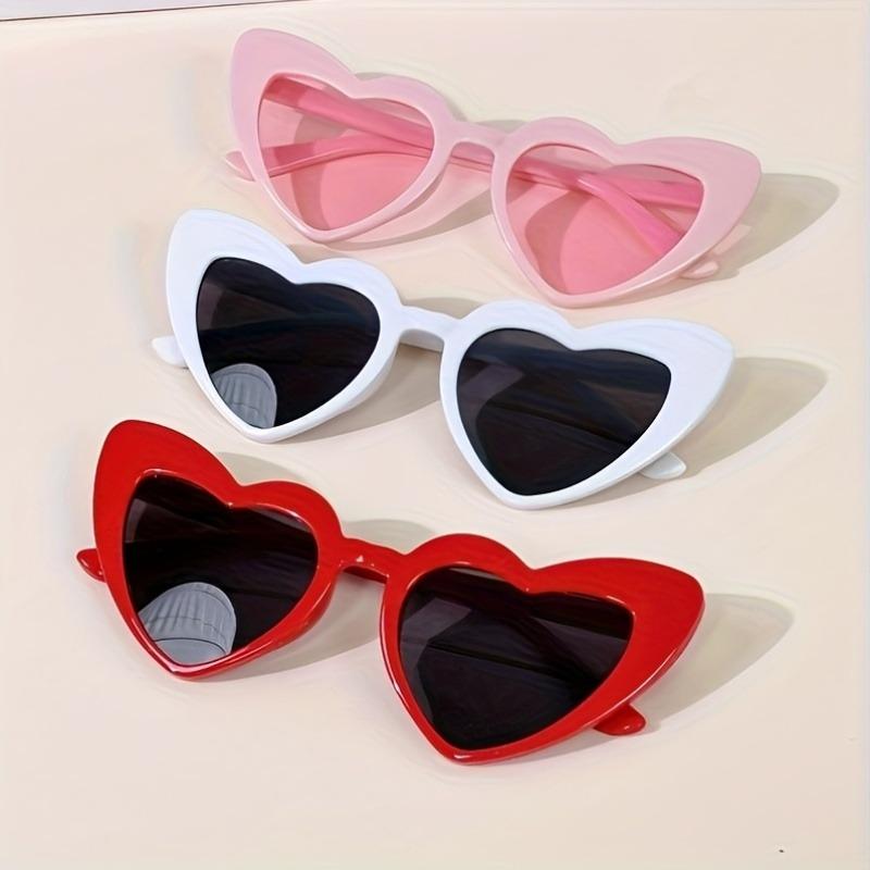 

3pcs Retro Fashion Heart-shaped Frame Glasses with Lightweight and Durable Design Suitable for Daily Wear and Street Photography