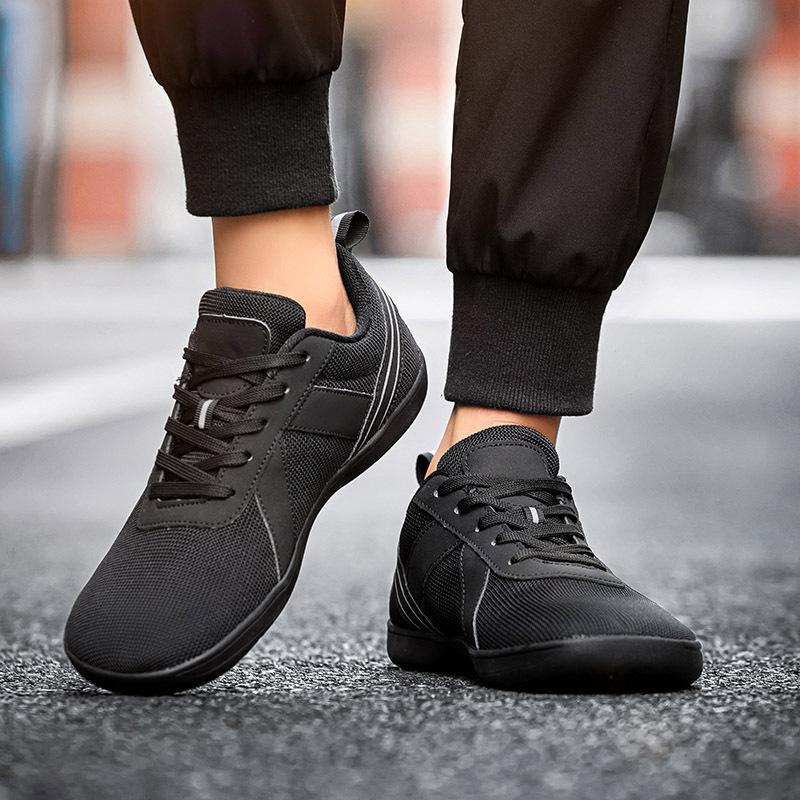 Light Luxury Couple Shoes Autumn New Wide Last Wide Palm Sports Shoes Casual Breathable Mesh Running Shoes