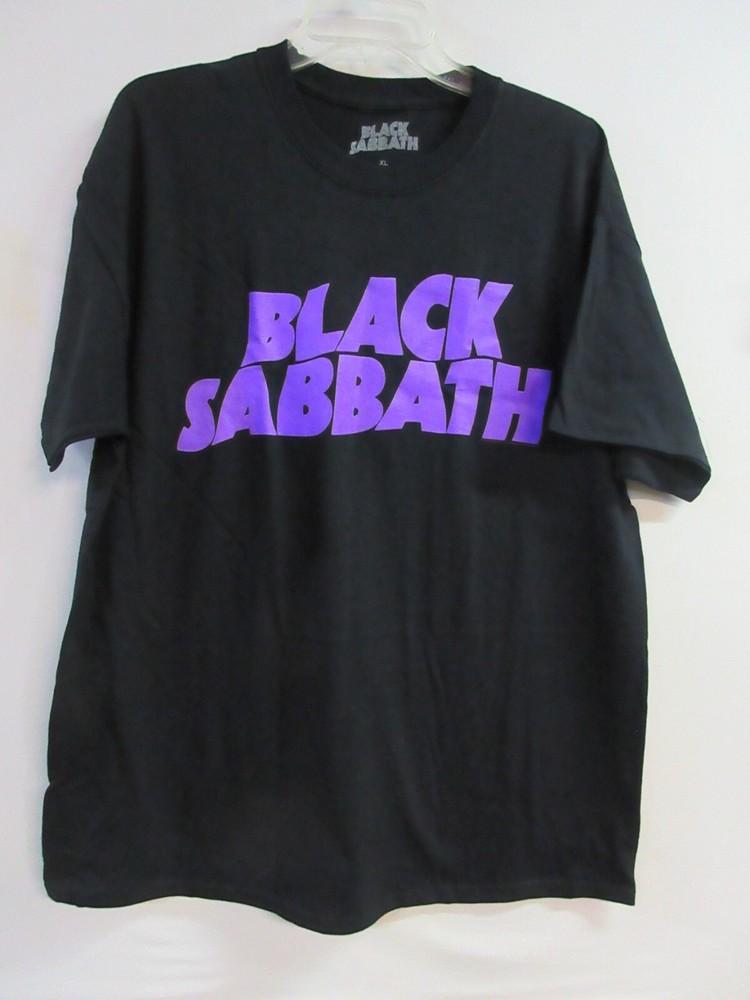 ОФИЦИАЛЬНЫЙ МЕРЧ BLACK SABBATH ФИОЛЕТОВЫЙ ЛОГОТИП ГРУППА КОНЦЕРТ МУЗЫКА ЭКСТРА БОЛЬШАЯ Унисекс Футболка M