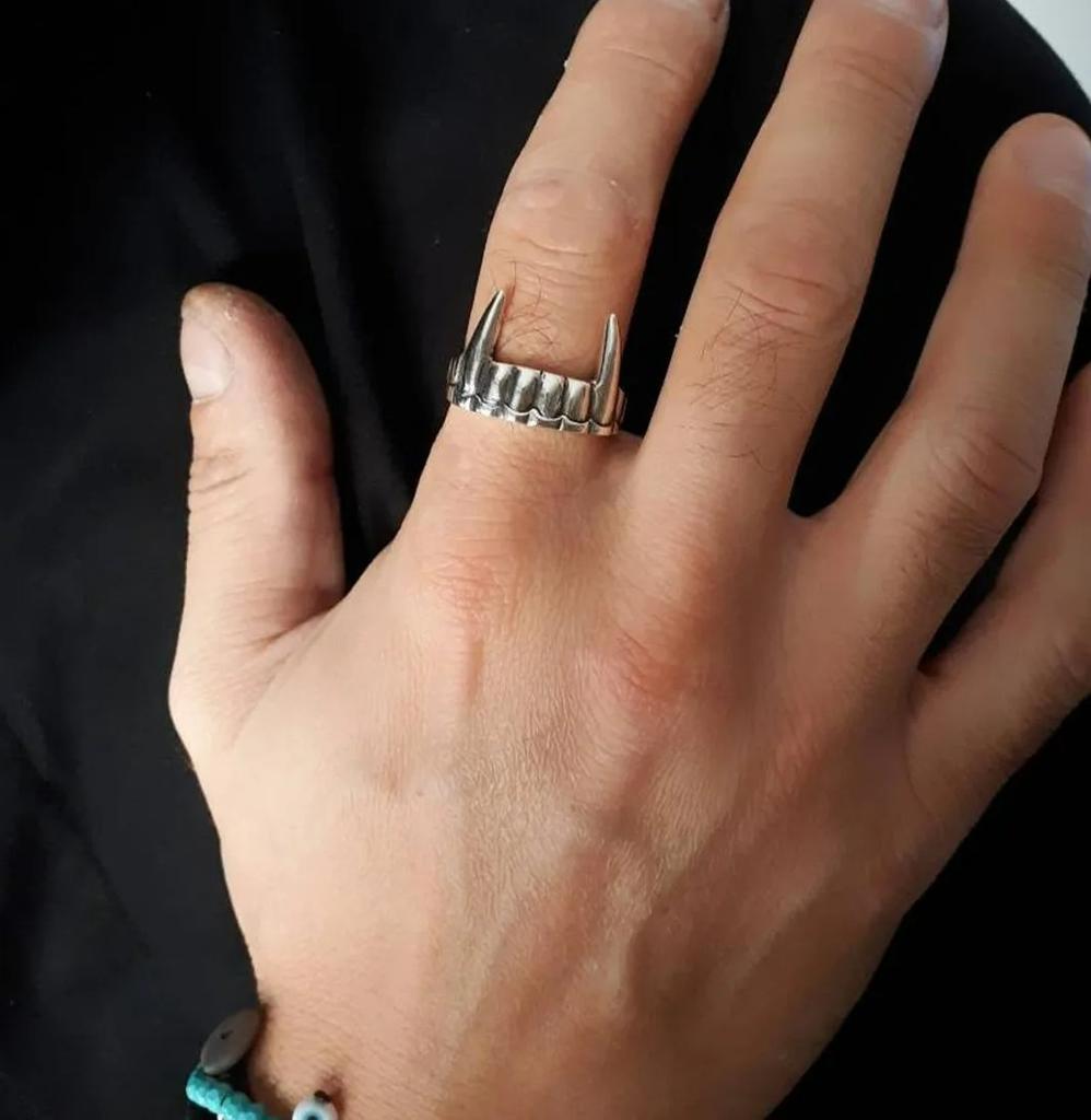 Antique Vampire Teeth Silver Color Open Ring for Women Men Retro Creative Hiphop Adjustable Rings Punk Party