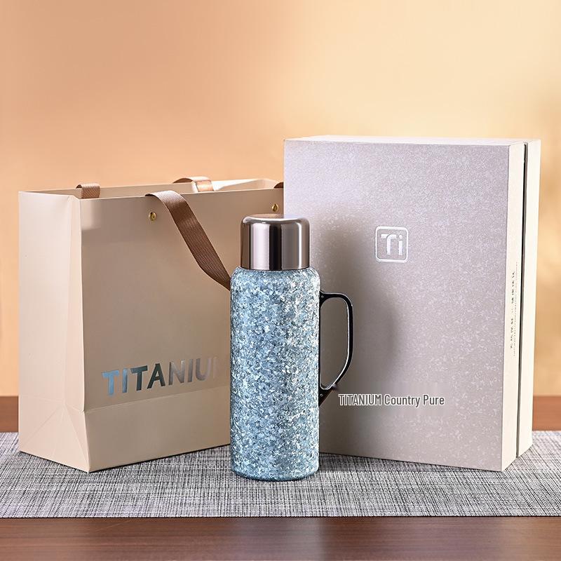 

Premium Double-Layer Titanium Insulated Cup with Large Capacity, Stewing Pot for Tea, and Heirloom Quality 600ml