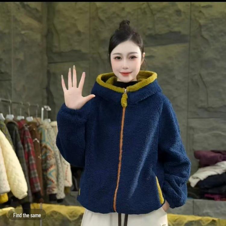 Winter 2026 Fashion: Color Block Fleece-Lined Hooded Jacket
