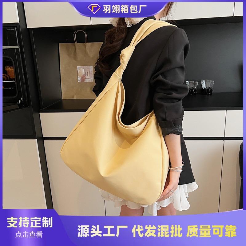 Niche Lazy Wind Bag New Versatile Large Capacity Shoulder Crossbody Bag Class Commuter Tote Bag