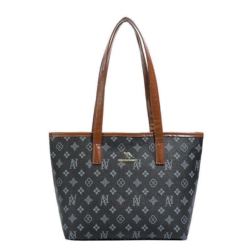 Large-capacity Tote Bag with An Elegant and Sophisticated Look, A Single-shoulder Commuter Bag for Long-distance Travel