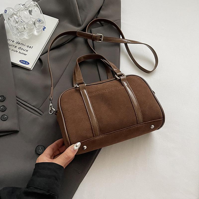 Casual portable bowling bag fashionable matte suede retro high-value simple messenger bag bag