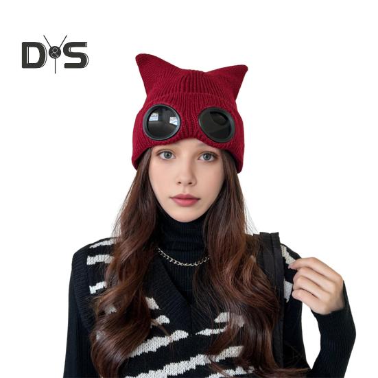 

Зимняя женская шапка с изображением кошечки, однотонная, с очками, с декором в виде мяча, шапка-демон, ветрозащитная, эластичная, нескользящая, теплая, головной убор вино красного