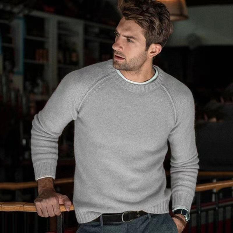 Autumn and Winter New Men's Clothing Casual fashion Knitted Solid Color Sweater