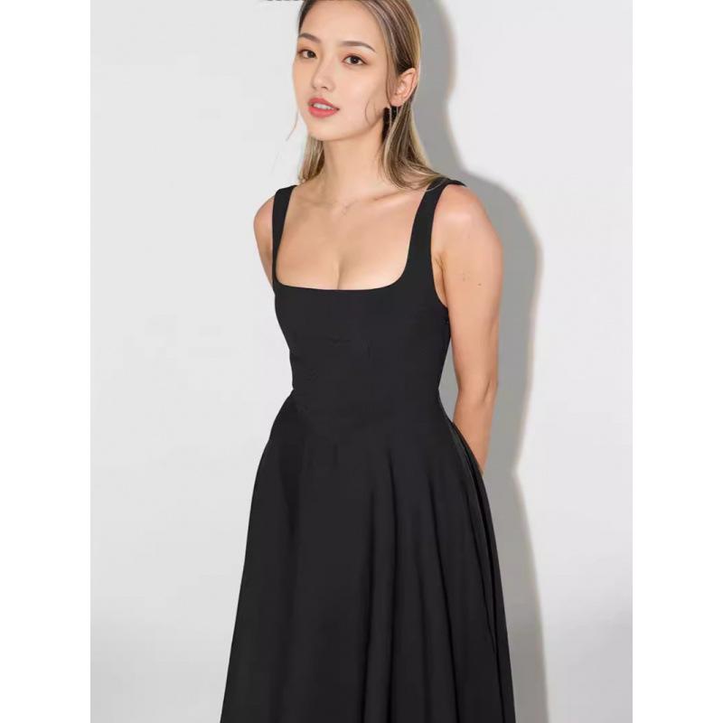 Women's Square Neck Sleeveless Midi Dress Spaghetti Strap High Waist A Line Flowy Long Summer Casual Dress With Pockets