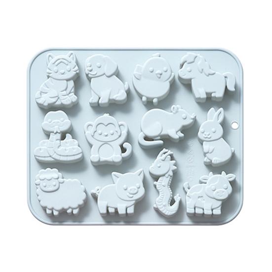 12 Zodiac Silicone Ice Mold Chocolate Dessert Making Mold Flexible Ice Maker 12 Cavity Popsicle Molds for Halloween Party Drinks