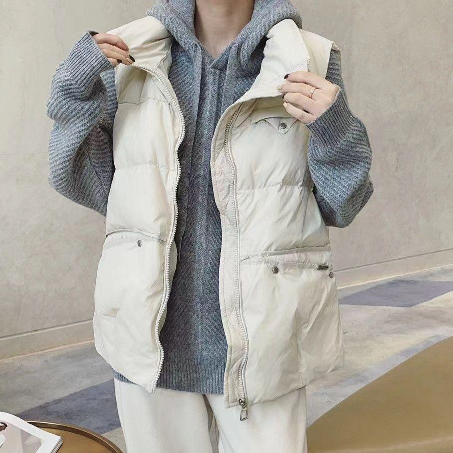 Women's Trendy Loose Fit Stand Collar Down Vest - Sleeveless White Duck Down Jacket for Spring/Autumn 2026.