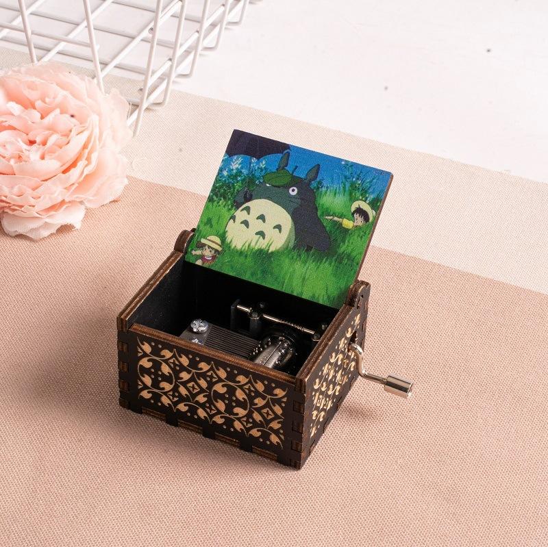 Wooden Painted Music Box, Totoro Music Gift, Ornament, Light Luxury Wooden Hand Cranked Music Box