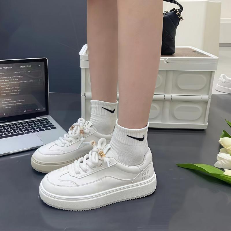 Fashion Versatile Platform White Shoes, New Round Head Lace-up, Comfortable and Lightweight Flat-bottomed Casual Sports Shoes