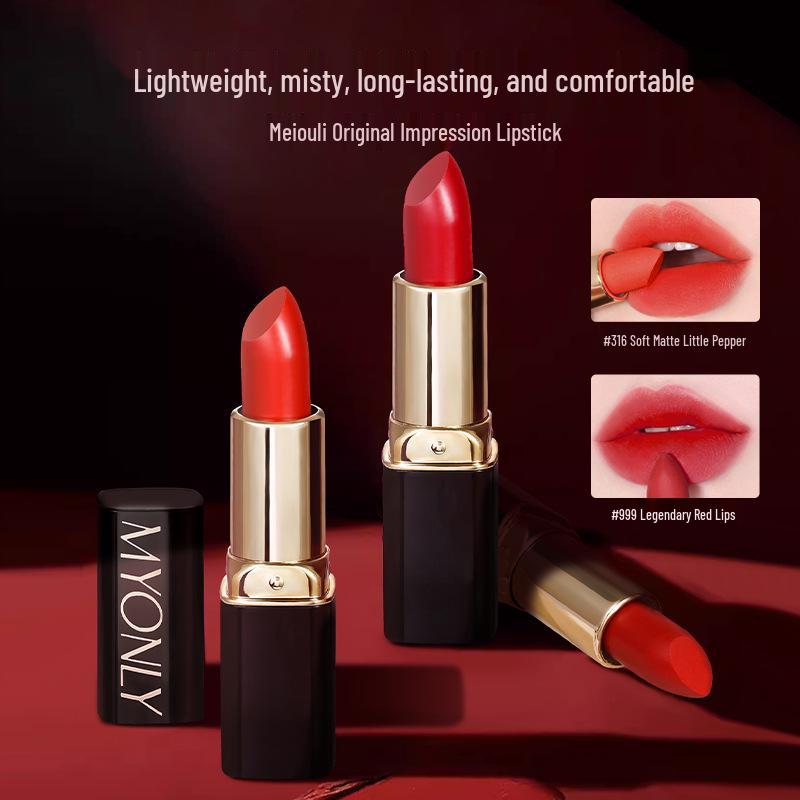 Velvet Matte Long-lasting Soft Mist Lipstick in Little Pepper Color