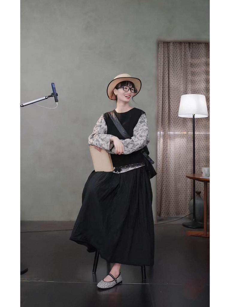 Highly Recommended Retro Floral Embroidery Lightweight Shirt - Autumn Chinese Style