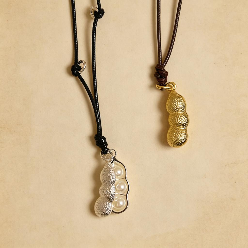 Pea Pearl Pendant, Niche Personality Temperament Design Necklace, Simple and High-end Sweater Chain