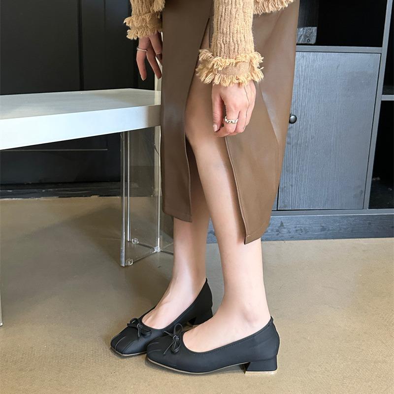 Off-white Bow Square Head Light Mouth Thick Heel Single Shoes Women's Gentle Soft Leather Grandma Shoes