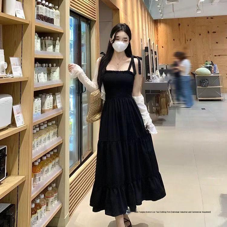 Plus Size French Hepburn-Style Black Camisole Dress & Cardigan Set - Retro, Slimming, Sun-Protective Summer Two-Piece.