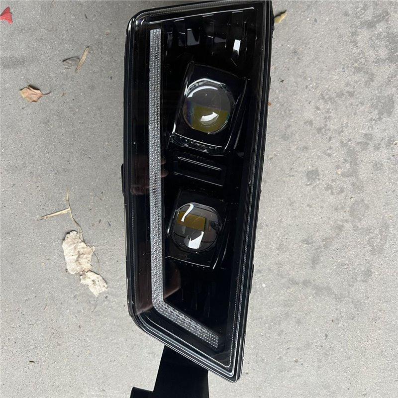 Sinotruk Sitrak C7H LED Front Fog Light Assembly for Modified Bumper