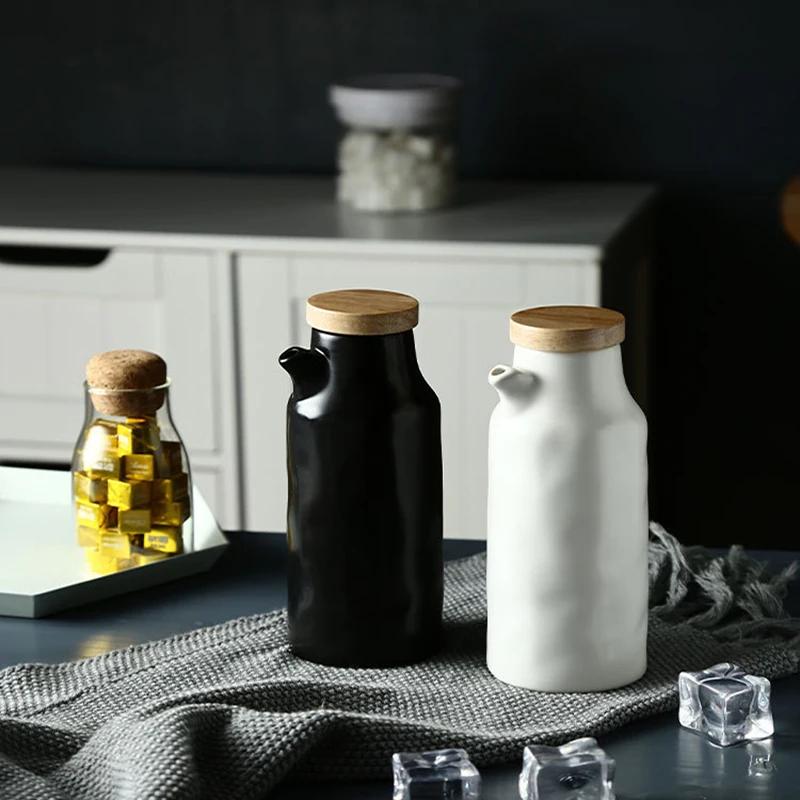 White Black Ceramic Oil Pot Household Leak-proof Oil & Vinegar Pots Porcelain Kitchen Soy Sauce Pot Oil Tank Seasoning Bottle