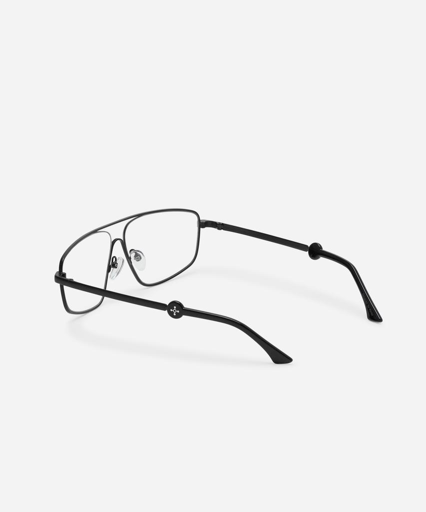 Neotelia Elmonto · Black