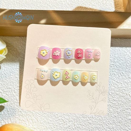 12Pcs Kids Cartoon False Nails - Cute Christmas Themed Pattern, Embossed Press On Nails, Self-adhesive Fake Nails DIY Art