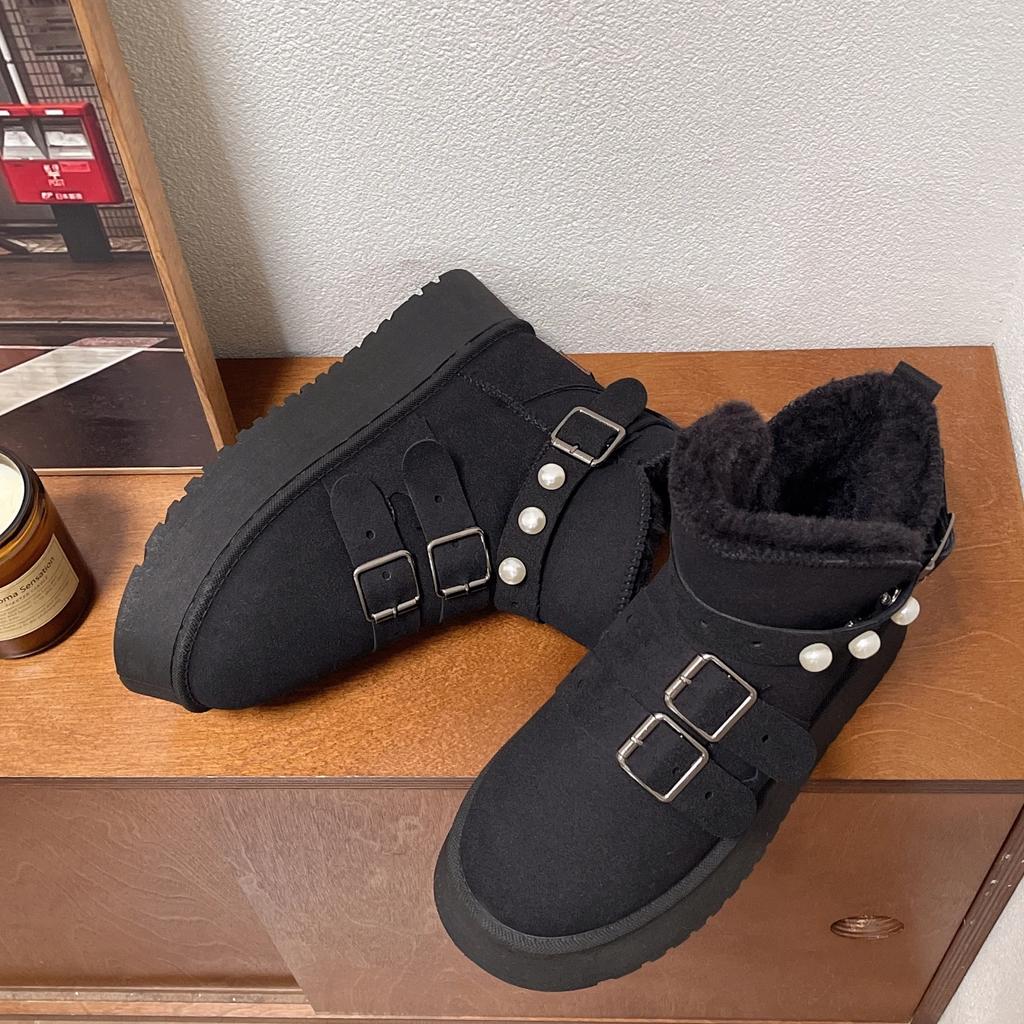 Fashion Fashion Suede Women Ankle Snow Boots Winter Pearl Belt Buckle Designer Short Plush Warm 2025 Trend Cozy Women Shoes Botas Mujer