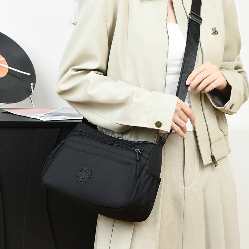 Vrijetijd Eenvoudige Dames Schoudertas Nylon Meerdere Vakken Waterdichte Messenger Bag Effen Kleur Vrouwen Schoudertas voor Uitjes