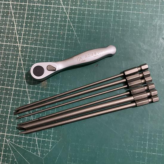 Japan S2 Steel Magnetic Slotted Flat Head Electric Screwdriver Bit
