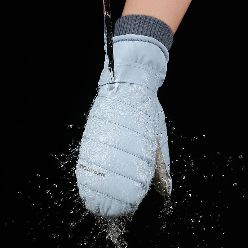 Children's Outdoor Ski Gloves Cycling Gloves Winter Mountaineering Warm Gloves Waterproof