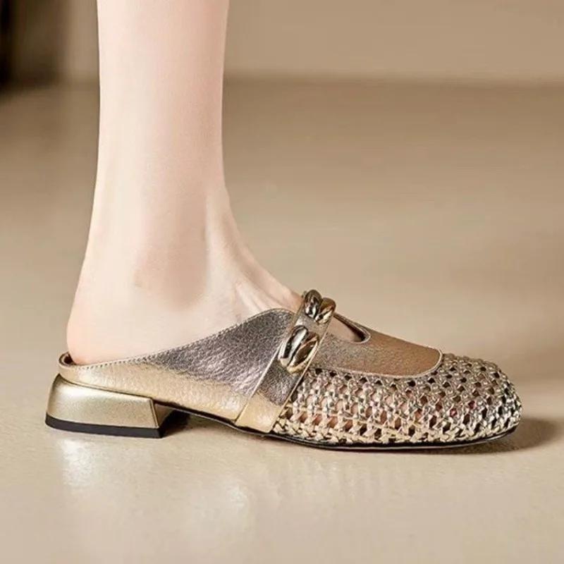 Módní Retro Kovová Spona Tkané Vykrojené Boty Muller Poloviční Pantofle Módní Venkovní Nošení Zvýšené Baotou Sandály