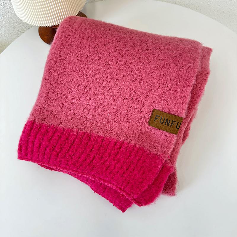 Autumn and winter new thickened long fluffy high-end scarf warm thickened contrasting knitted scarf