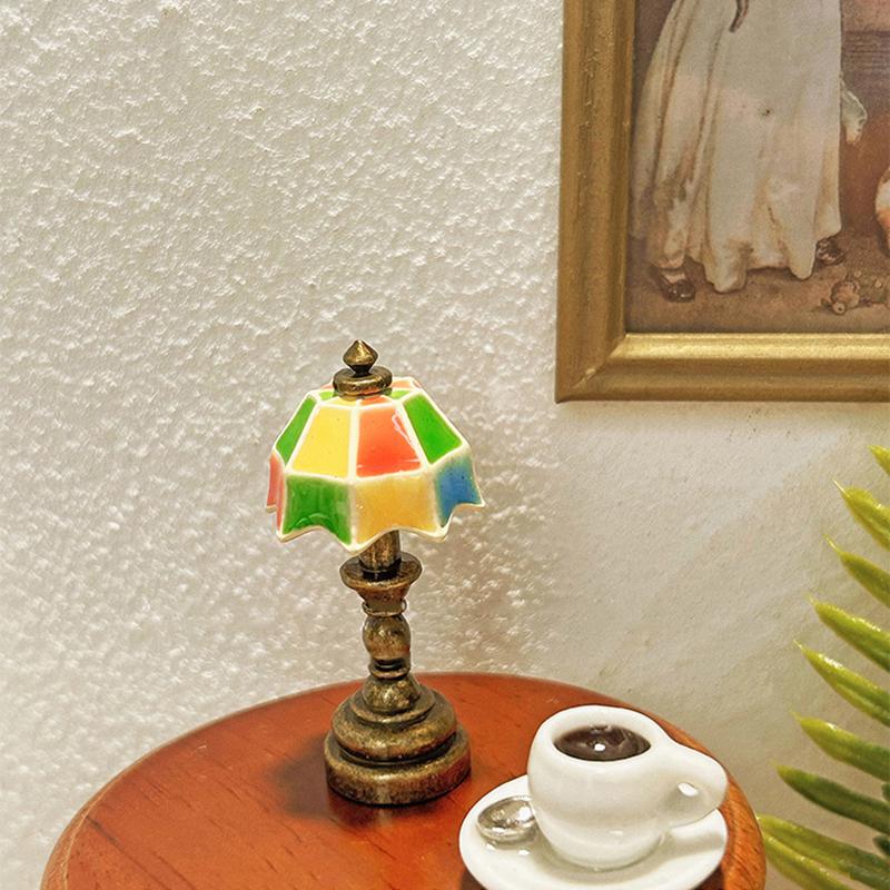 Dollhouse Mini 1/12 Miniature Table Lamps Retro Lamps Decor Accessories