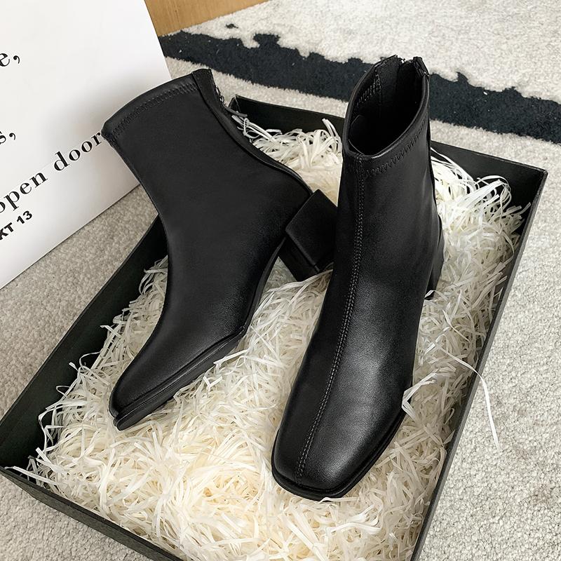 Fashion 2024 Winter Mid-well Boots Women's British Style Heightening Thin and Thin Leather Surface Temperament Professional Short Boots