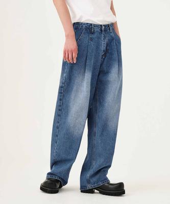 Akeusi One-Pleat Washed Balloon Fit Wide Denim Pants Unisex (Blue)