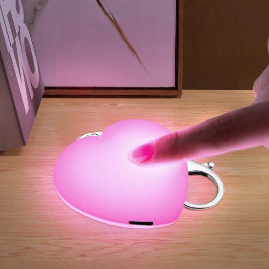 Dokunmatik ve Hareket Sensörlü Kalp Şeklinde Çanta Lambası USB Şarjlı Otomatik LED Işıklı Mini El Feneri Çantalar Cüzdanlar Anahtarlıklar Kompakt Kalp Tasarımı