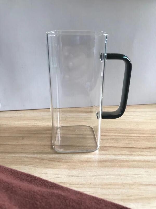 High Borosilicate Glass Juice Cup with Yellow Handle, 400ml