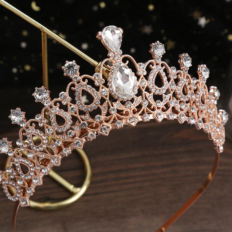 Brautkrone Hochzeit Hochsteckfrisur Haaraccessoire Legierung Strass Haarreif Anti-Rutsch Kamm Haarreif
