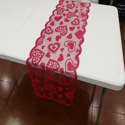 Valentines Day Heart Shaped Table Runner Rectangular Romantic Red Lace Table Runner American European Dining Table Mat Home