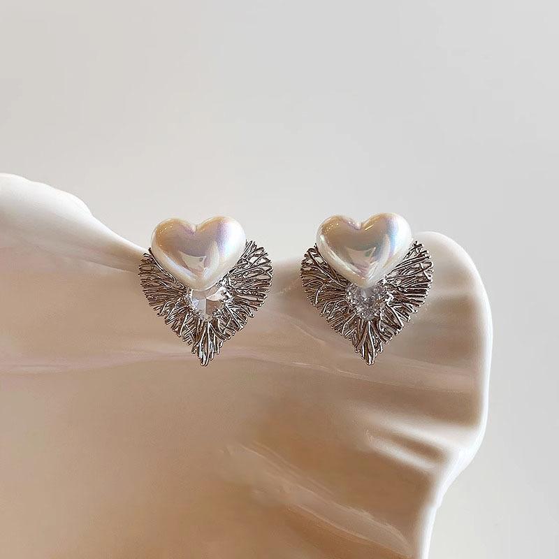 

Charm Temperament Micro-inlay Zircon White Imitation Pearl Heart Stud Earrings for Women Designer Zircon Two Ways To Wear It белый