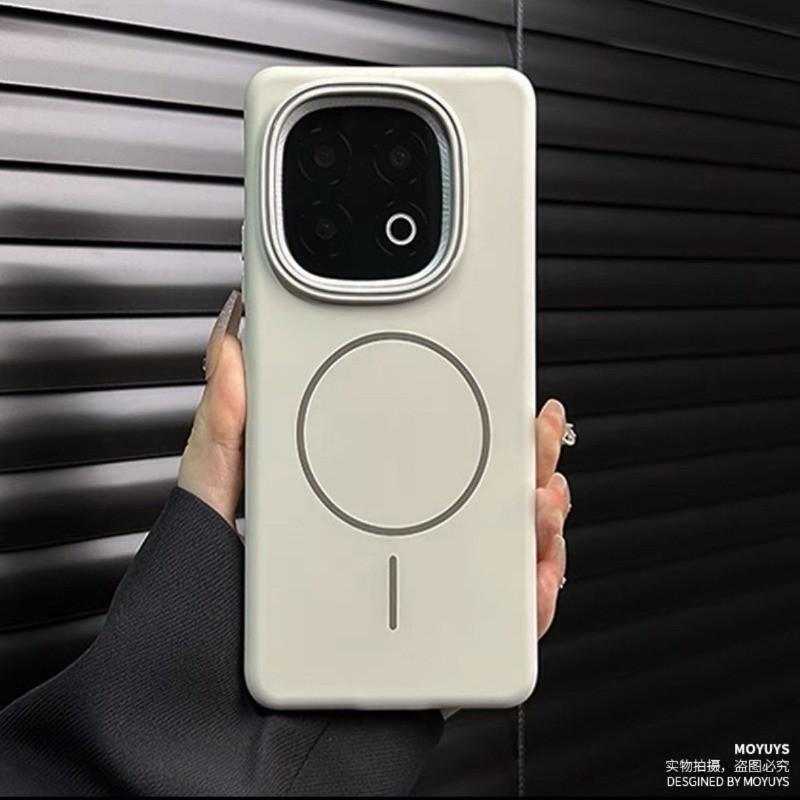 Voor iQOO 15 Ultra 15R 13 12 Neo 11/Neo 10 /Z9 Z10 Z11 Turbo Dunne Magnetische Telefoonhoes / Eenvoudige Kleurrijke Skin Touch Mat Magnetische PC Schokbestendige Hoes